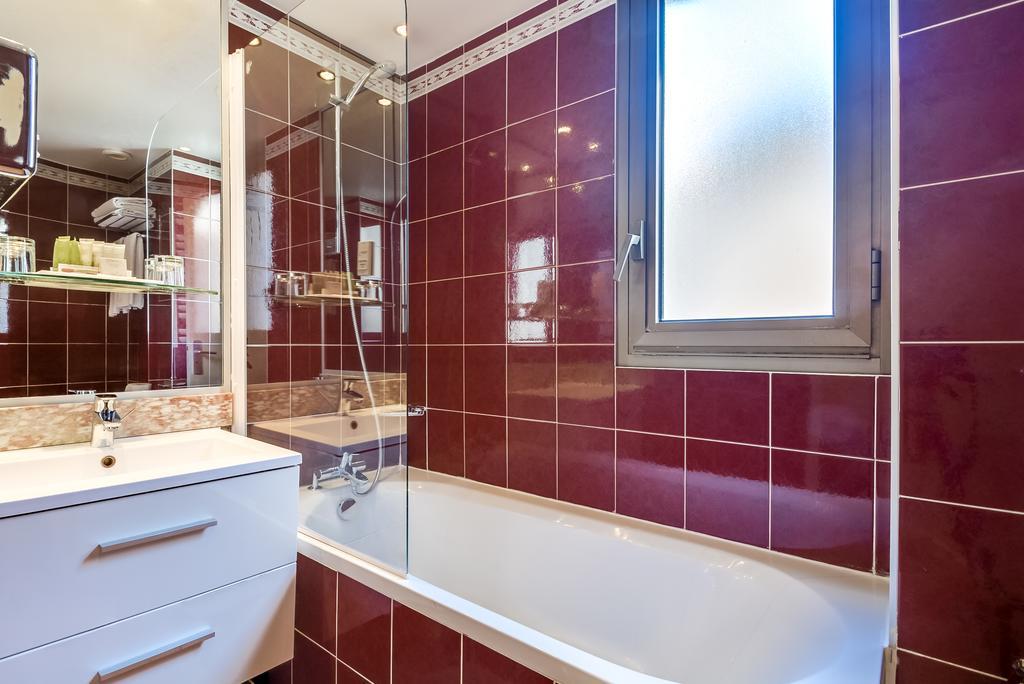Double or Twin Room,695411496:JPEG